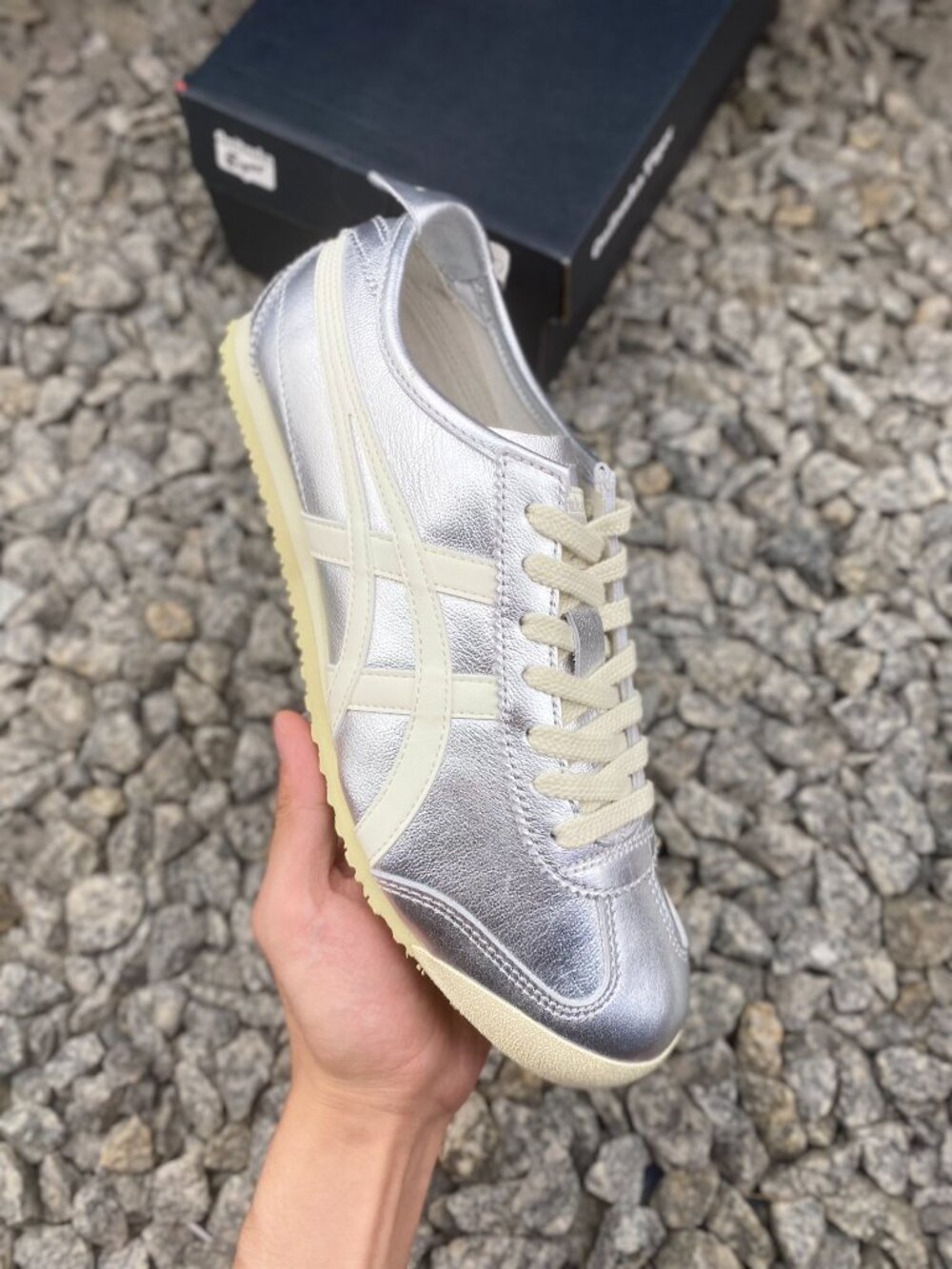 Onitsuka Tiger Mexico 66 Women’s Silver White Metallic Sneakers - Picture 4 of 8
